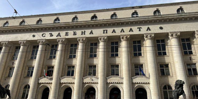 Софийският градски съд днес решава окончателно дали да остави в