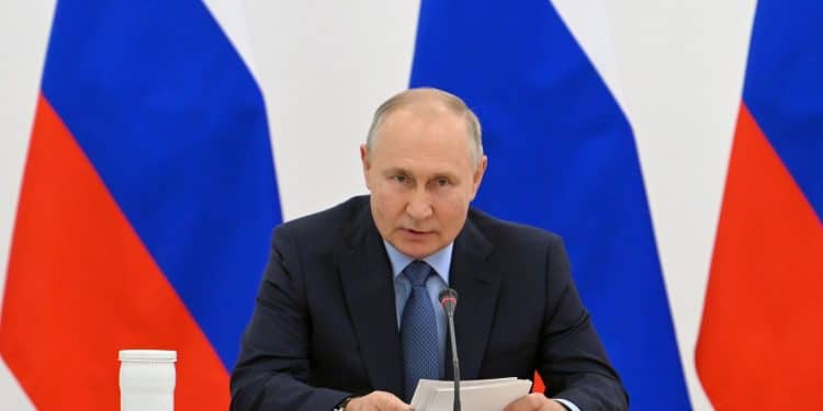 Владимир Путин може да обяви участието си в предстоящите през