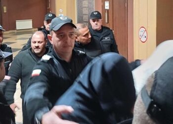 "Никога в практиката си за 33 години не съм виждал такава справка за съдимост"...: Пловдивският рекет бос Въльо Петков с цели 9 присъди!