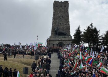 Цветеслава Гълъбова: Храчката по националния ни празник ще ви удави!