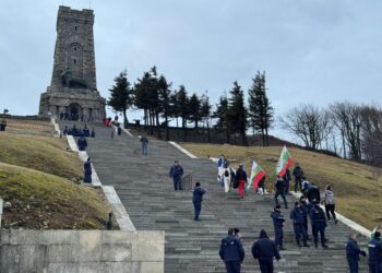 Проходът "Шипка" е изцяло затворен, Ако имаха машина