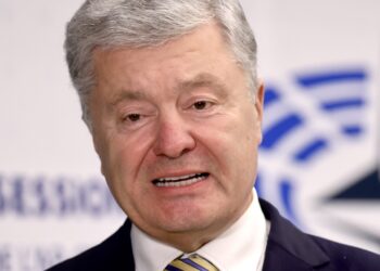 Порошенко със страшно разкритие: От 2014 г. Украйна получава от България оръжия "без много шум" - артилерия, снаряди, минохвъргачки...