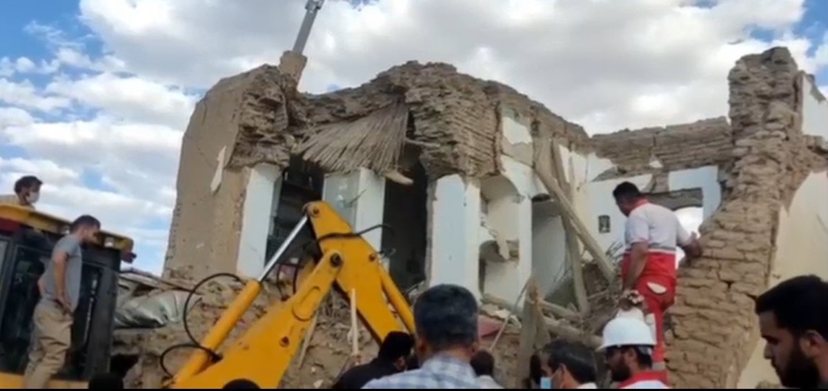 Силно земетресение удари Иран Най малко четирима души са загинали а