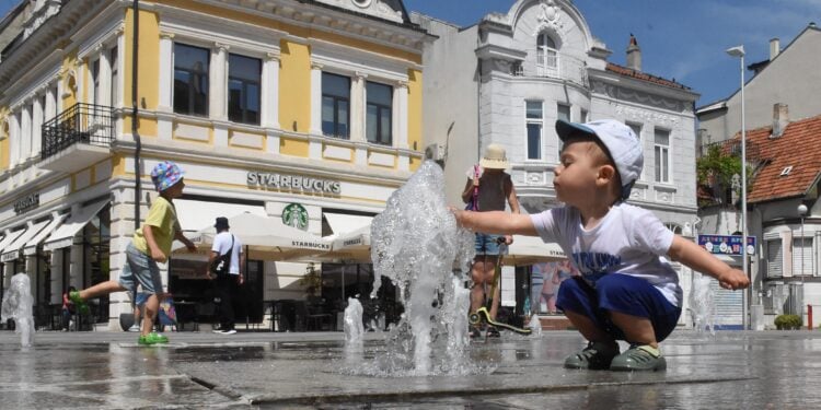 Горещата вълна е в разгара си!