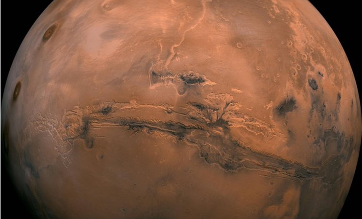 Учените откриха странни многоъгълни структури на Марс Те са заровени