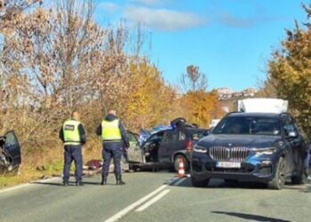 ИЗВЪНРЕДНО!: Жестока катастрофа на пътя Варна-Бургас, жена загина, двама са с опасност за живота (СНИМКИ)