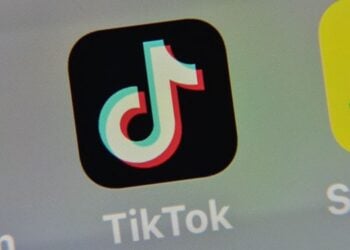 Страшен ужас!: Сатанинско предизвикателство в Tik Tok прати над 20 деца в болница само за ден