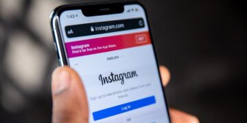 Срив в Meta - Facebook и Instagram са аут!