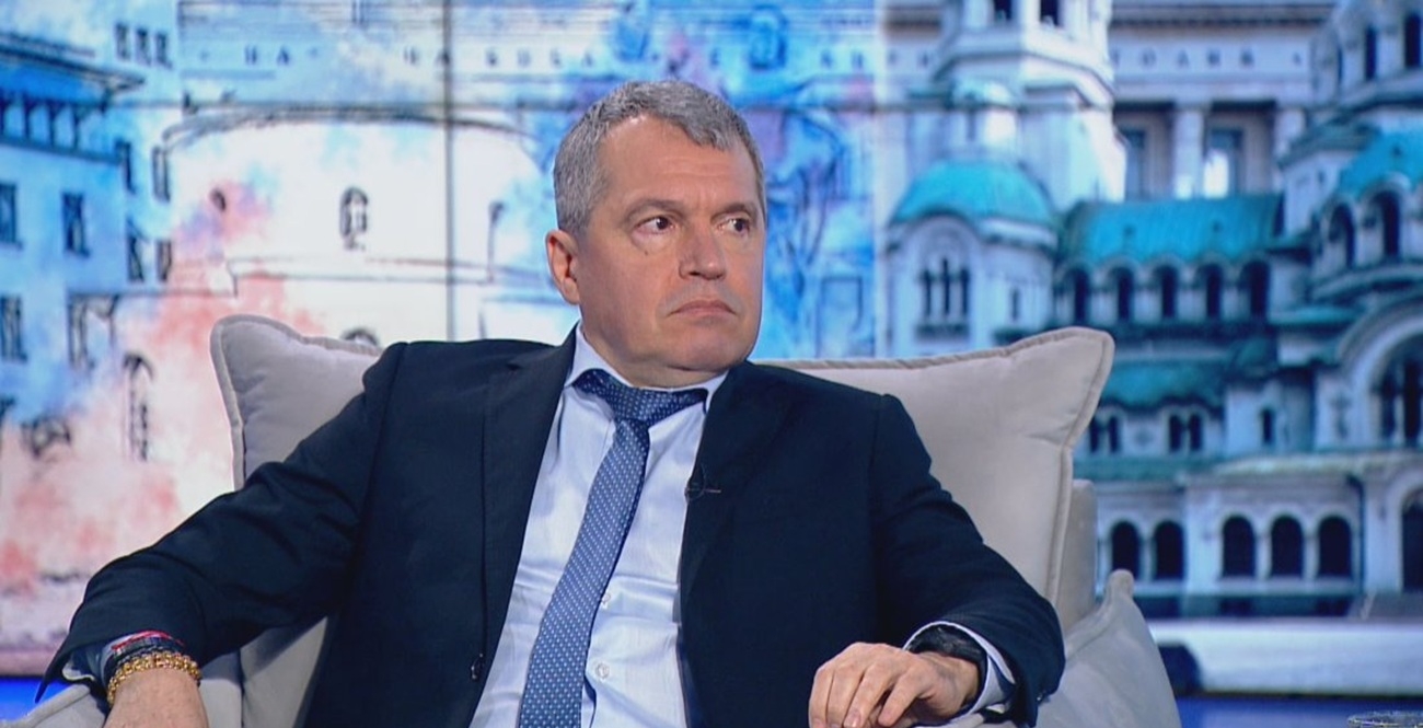 Тошко Йорданов помля ПП-ДБ: Шизофреници! Критикуват Борисов и Пеевски, след като работиха с тях!