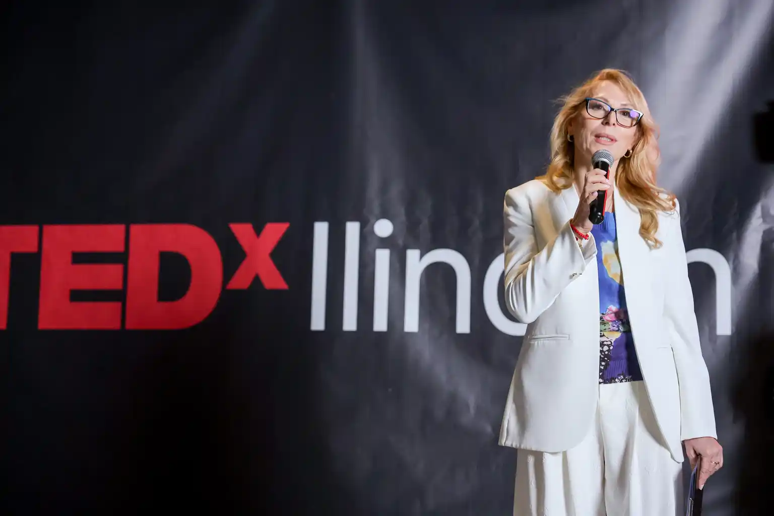 Защо избираме България? TEDxIlinden търси отговора в историите на вдъхновяващи личности