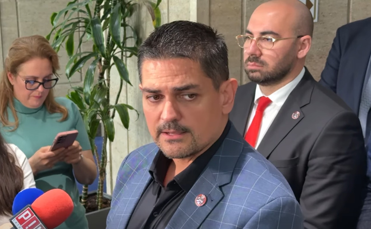 Радостин Василев атакува Гюров за Украйна: Няма право да подписва дългосрочни договори с Украйна!