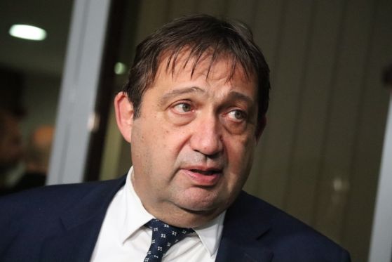 Скандалът с лифта в Пампорово: Шишков спира строежа и сезира прокуратурата