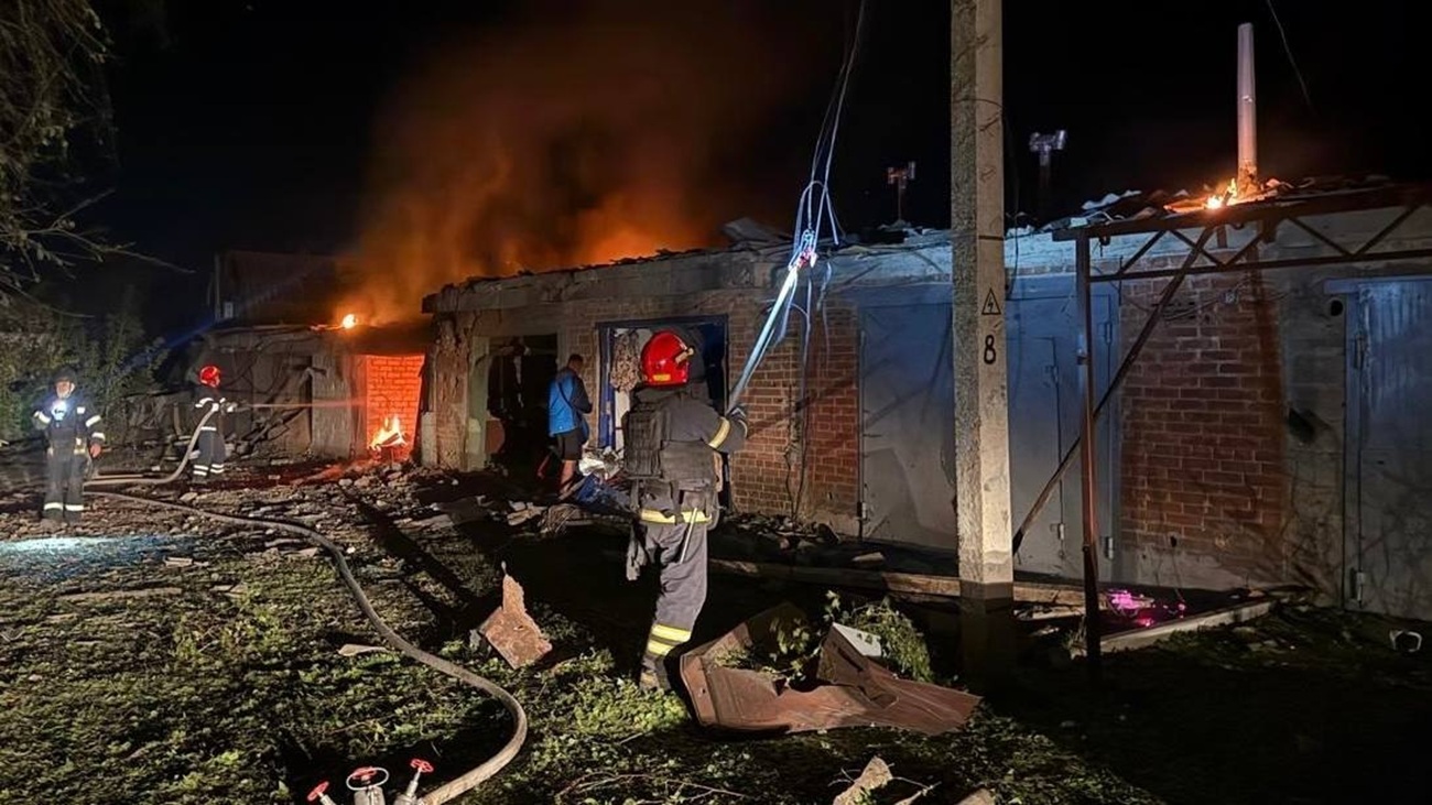 Кървава нощ! Удари в Украйна и Русия взеха жертви, сред тях деца (ВИДЕО)
