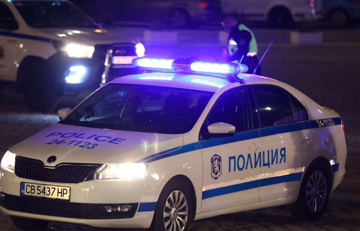 ЕКСКЛУЗИВНО: Хастара и Пуйката отново зад решетките! Двамата автокрадци спипани с крадено BMW