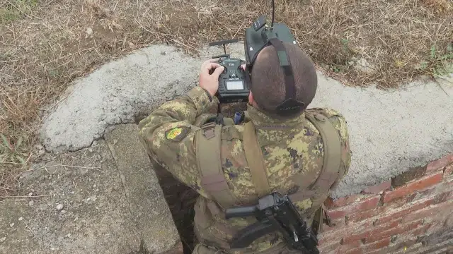 Дроновете вече са на фронтовата линия на Българската армия: Кой стои зад джойстика?