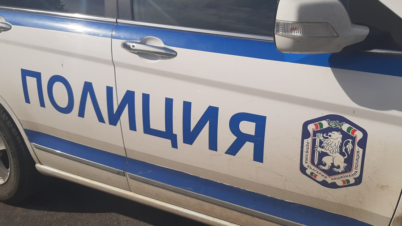 Екшън в Разград! Мъж стреля с въздушна пушка по деца заради висок шум