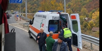 Трагедия на Е79! Микробус уби шофьор, слязъл от колата си, движението край Люти дол е спряно