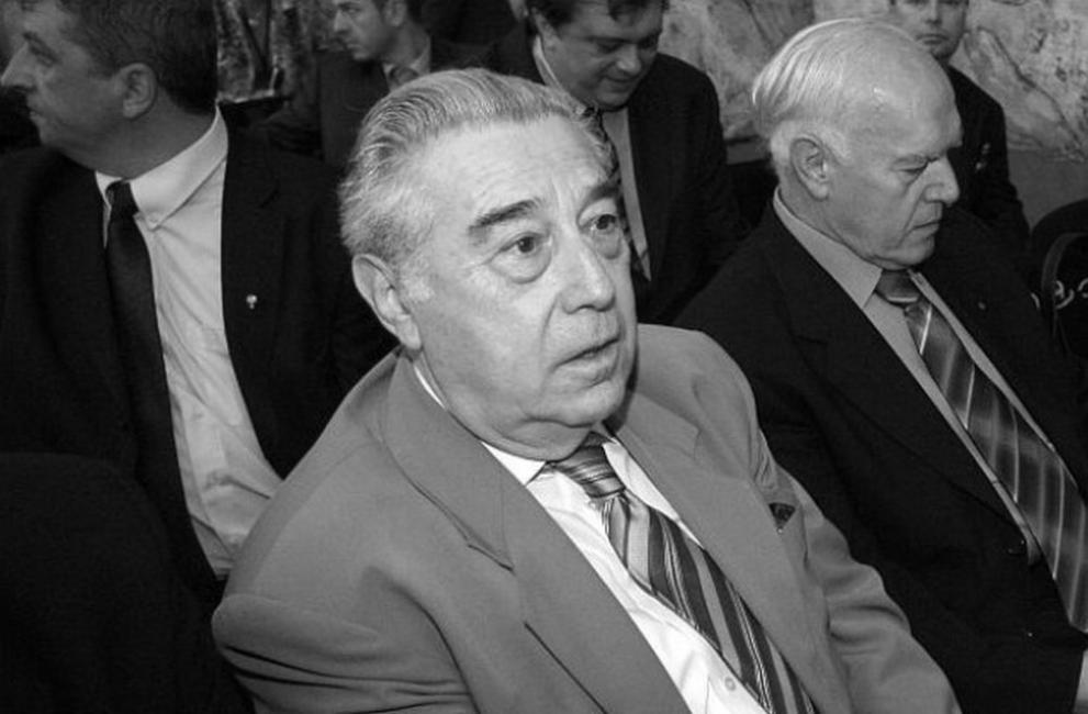 Отиде си Александър Джеров - един от създателите на българската Конституция от 1991 г.