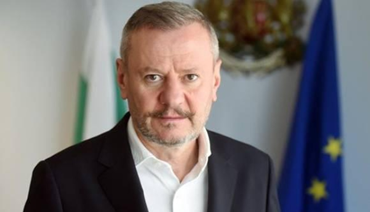 „Културен и емоционален обмен на светини“: какво получава България срещу артефактите за Гърция? Евтим Милошев срещу твърденията за търговска сделка