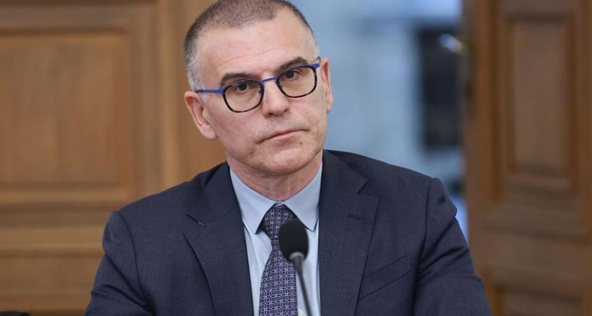 Симеон Дянков с предупреждения за данъка върху банковите свръхпечалби: Ако няма приходи, идват тежки съкращения!