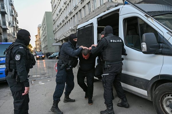 Убийството на Слави Бинев! Откриха пистолета, искат постоянен арест за обвиняемия Еюп Темиз