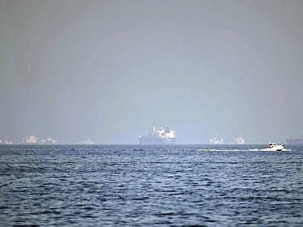 ИЗВЪНРЕДНО! Дрон удари кораб в Черно море край Бяла, 12 души са пострадали