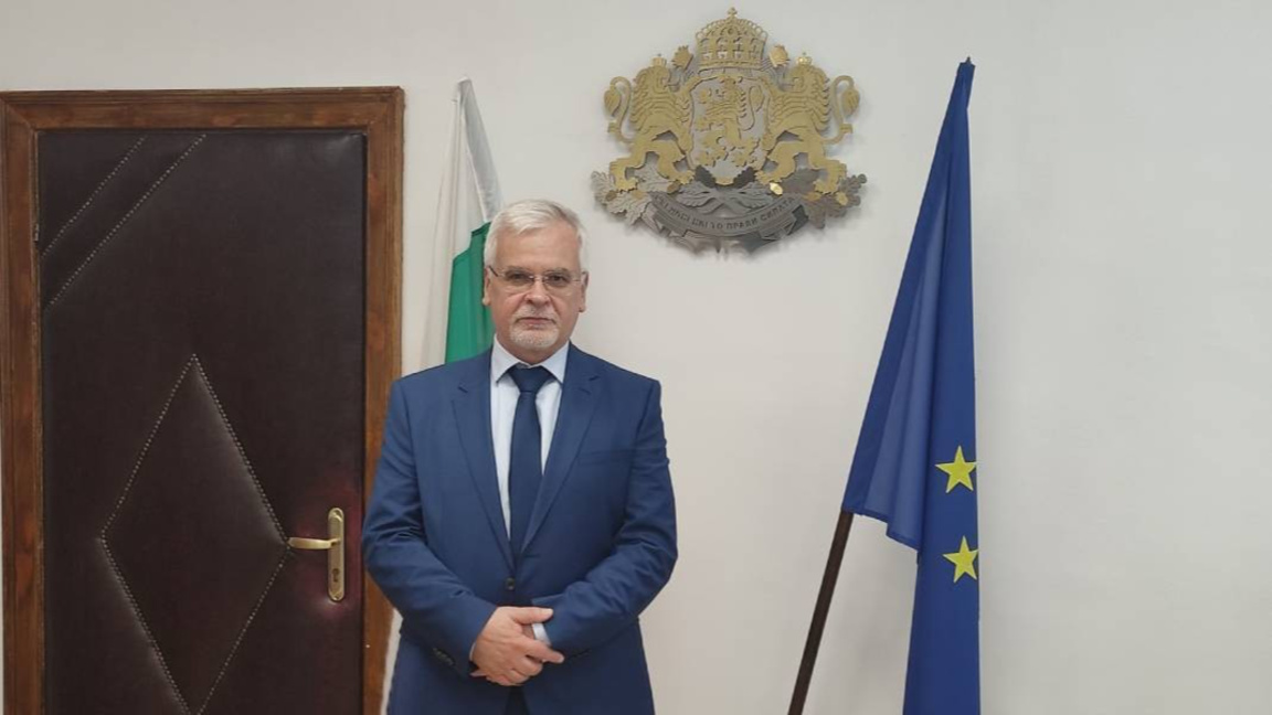 По-лесен път от физиката до класната стая: МОН подготвя промени за бъдещите учители