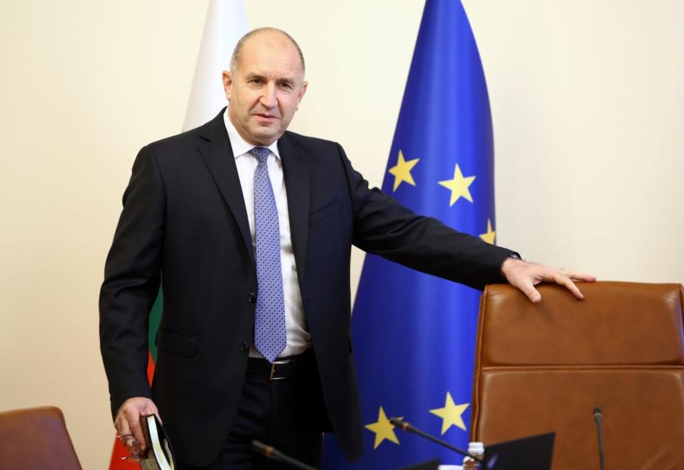 „Европа като оръжие срещу България“: Радев скочи срещу евродепутатите заради резолюцията за Черно море