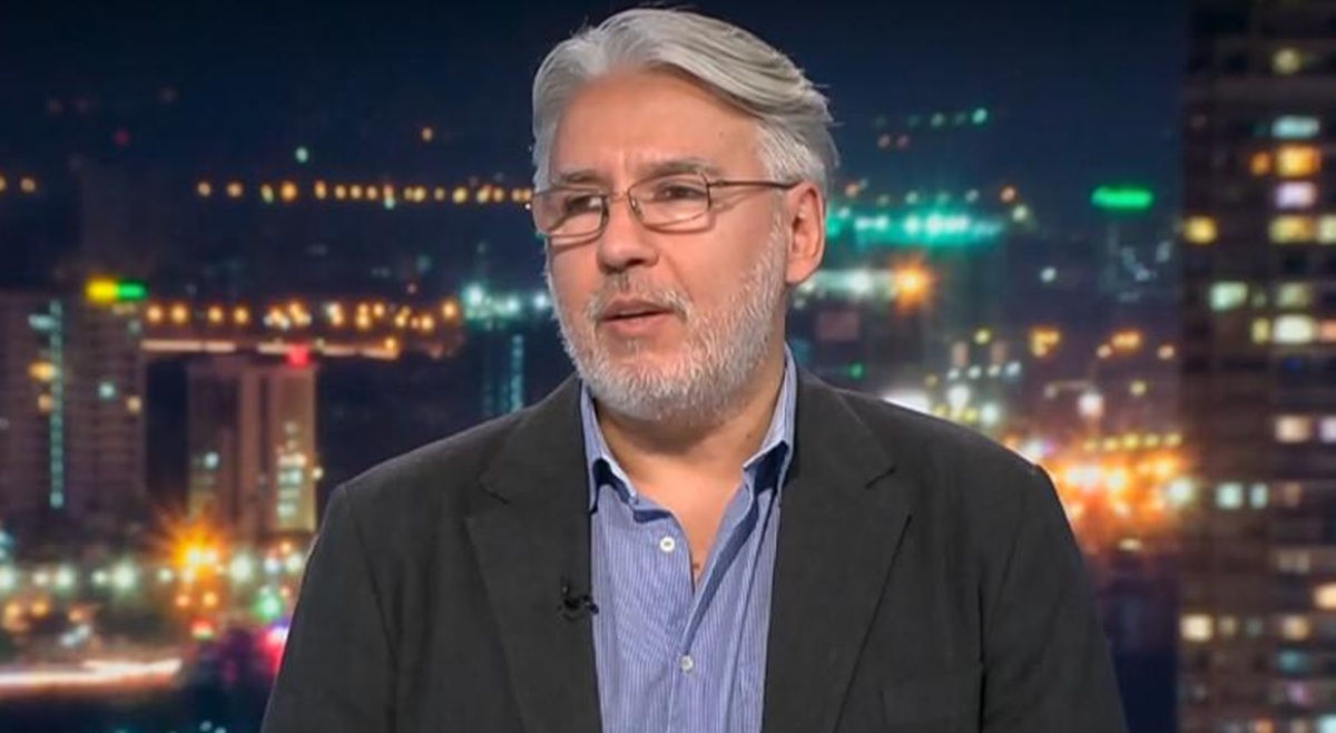 Проф. Росен Стоянов: Предизборната битка се превръща в негативна кампания, компроматите и скандалите променят картината
