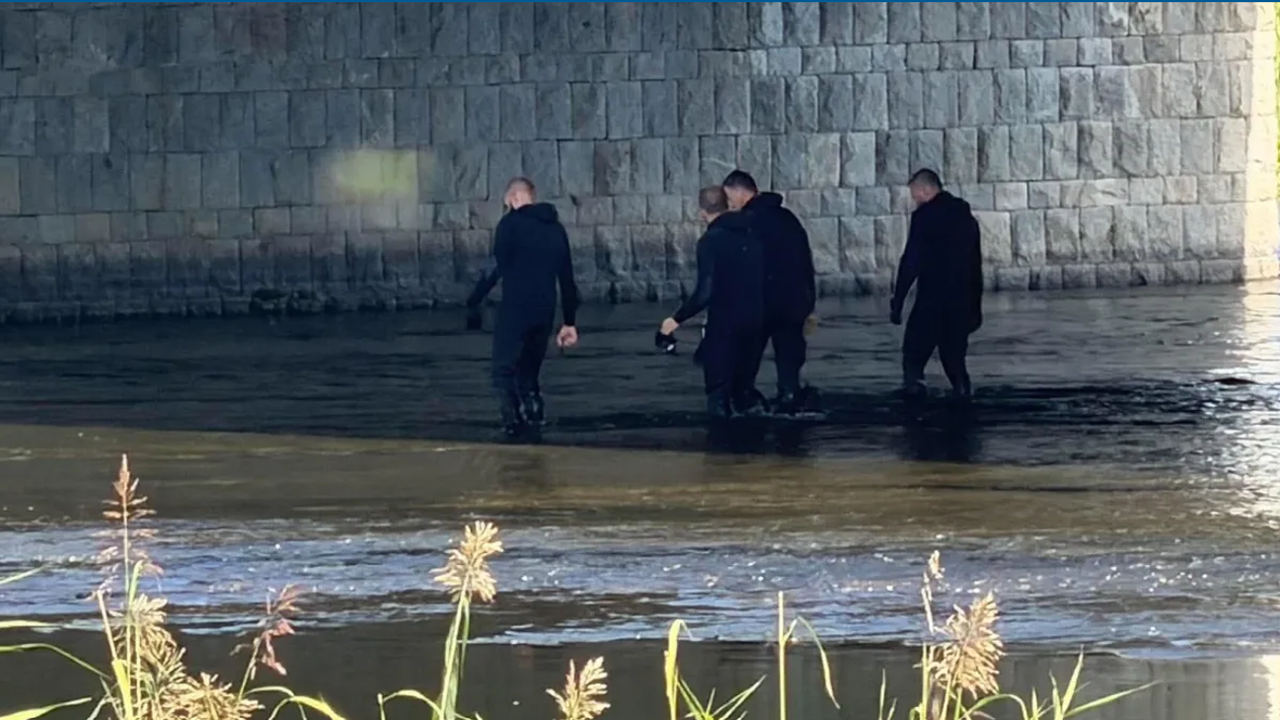 Водолази влязоха в Марица! Търсят оръжието, с което е убит Илиян Филипов (СНИМКИ)
