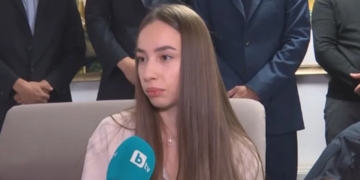 ИЗВЪНРЕДНО! Ива Михайлова се прибра в България: Минахме през границата без проблем
