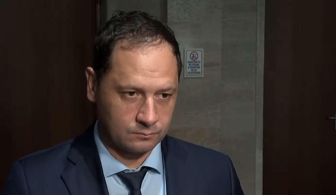 „Абсолютно недопустимо“! Петър Витанов за атаките срещу корабите в Черно море: България сама не може да се справи (ВИДЕО)