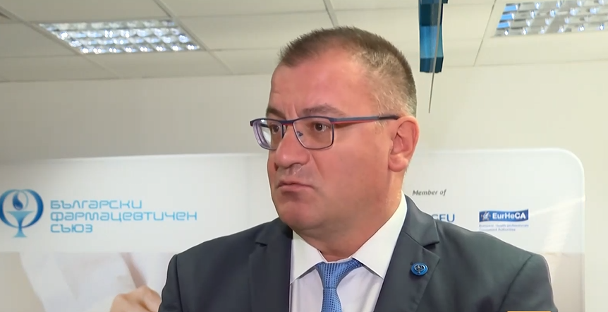 Незаконните лекарства под удар: Фармацевтите искат затвор за нарушителите и ваксини в аптеките