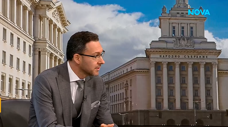 Митов обвини Радев в политическо шоу: „Когато властта губи контрол, започва да предлага зрелища“