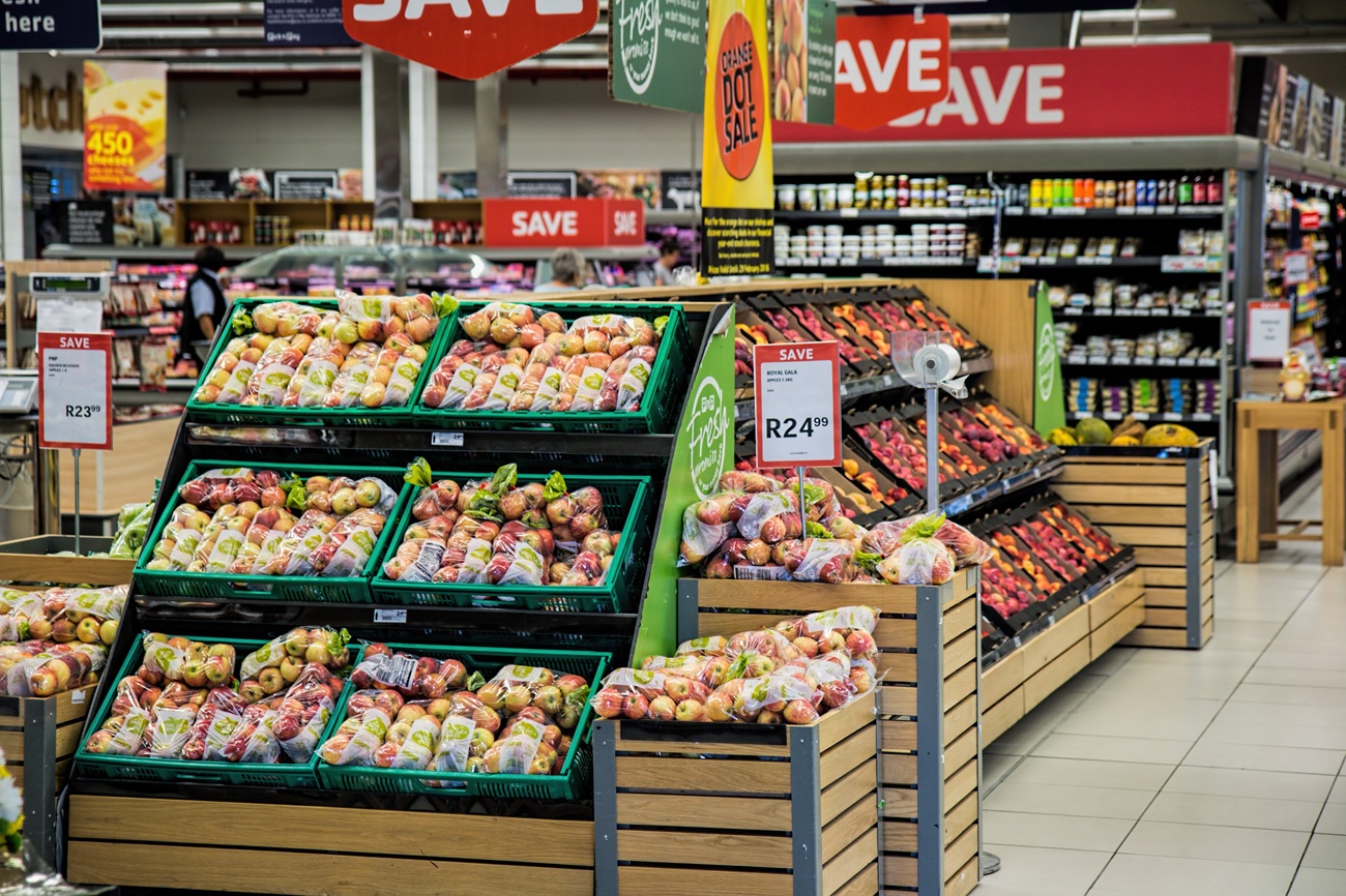 Цените на храните отново се раздвижиха! Ето кои продукти поскъпват най-много у нас