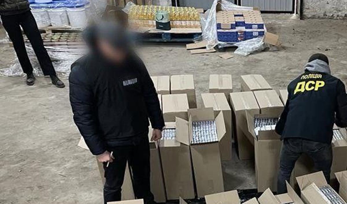 До 12 часа работа, глад и отнети документи
