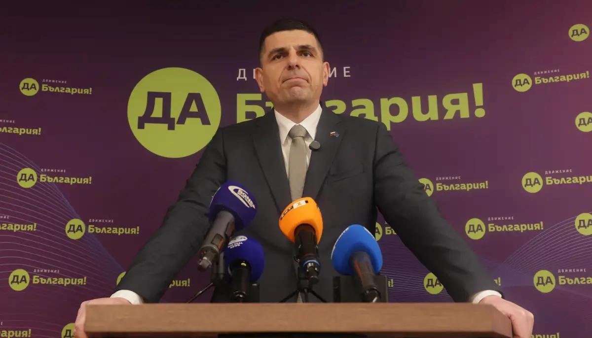 Мирчев скочи срещу властта заради ударения кораб: „Нота на Русия, а не кафе с Митрофанова!“